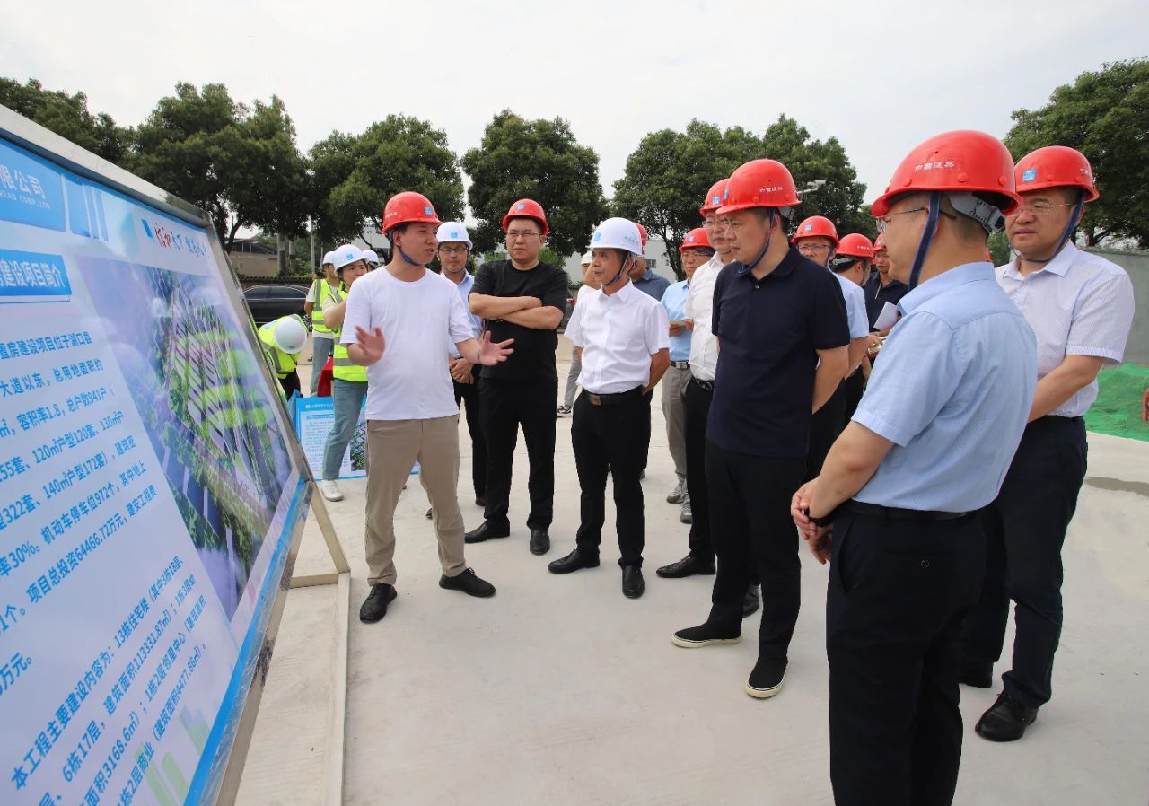 县委书记曾宝柱调研督导安全环保和项目建设工作